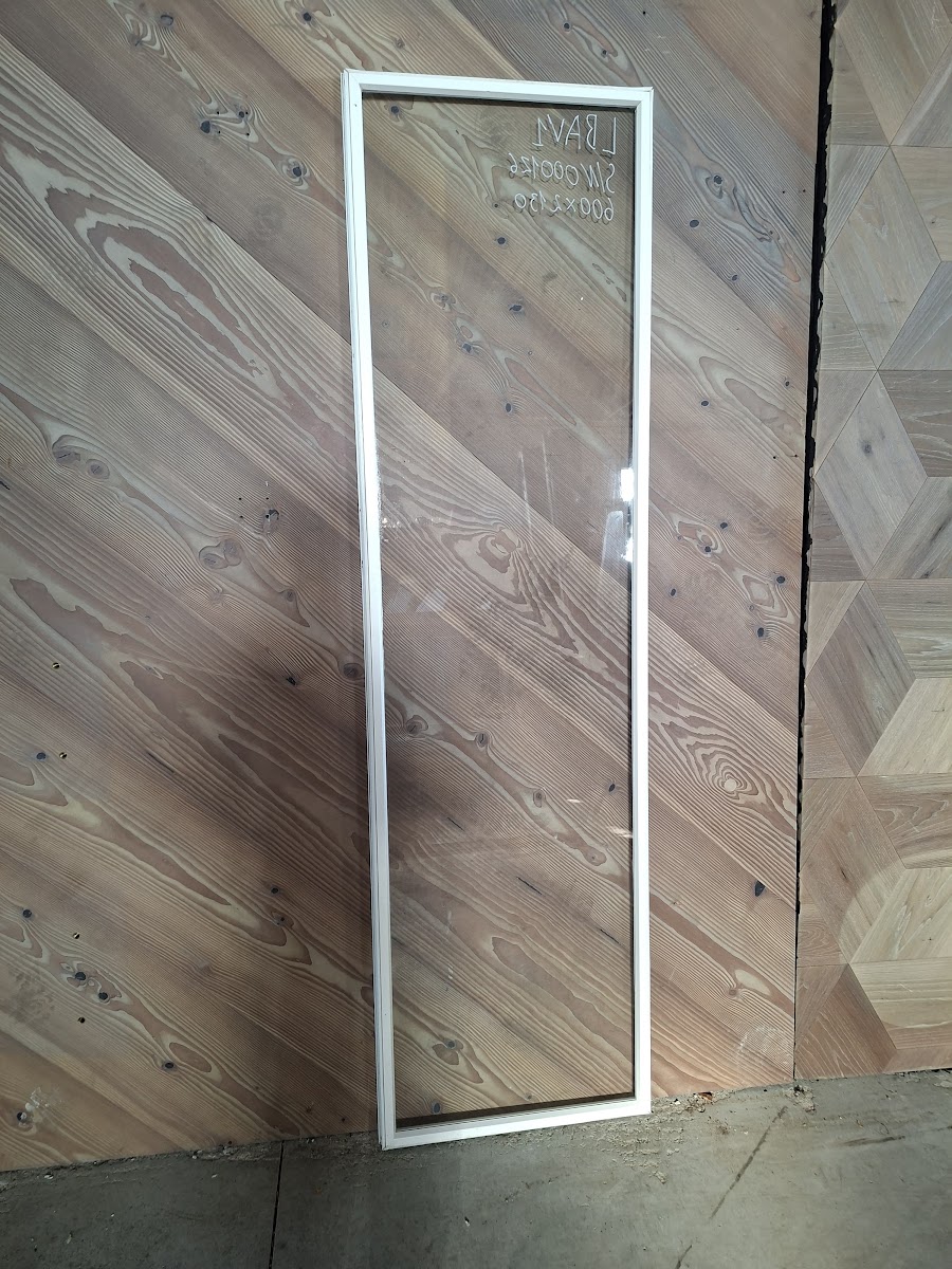Langas 600 × 2130 mm, LBAV1