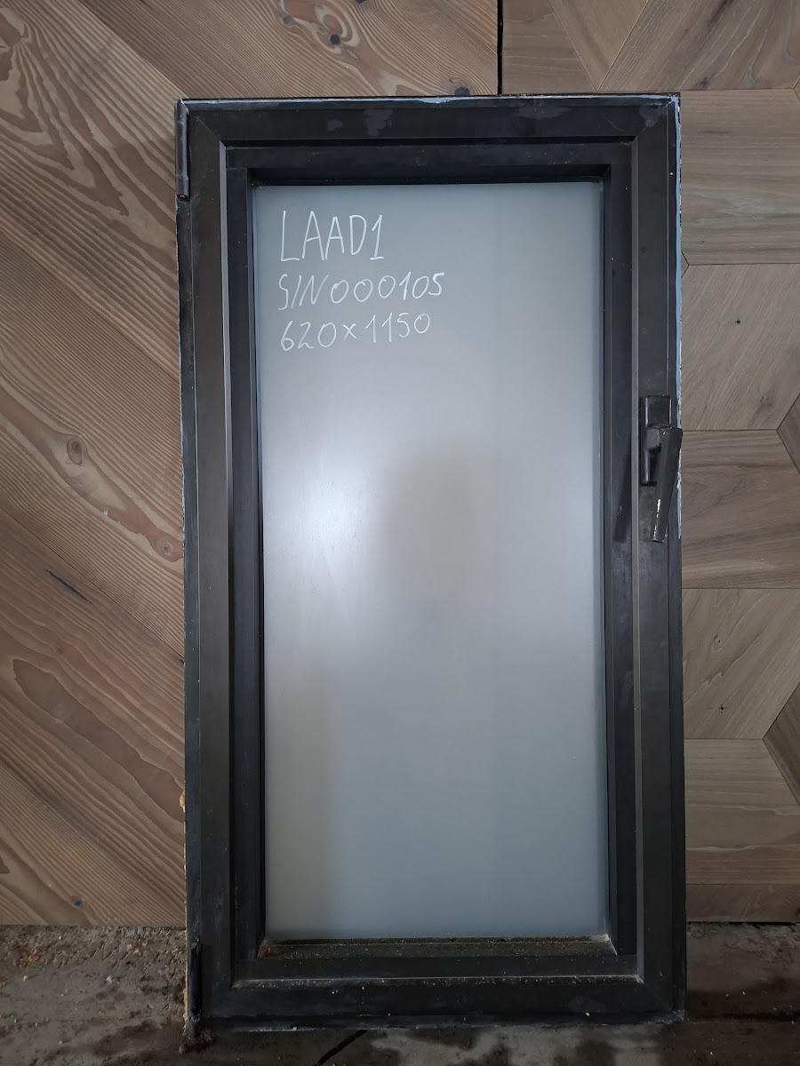 Langas 620 × 1150 mm, LAAD1