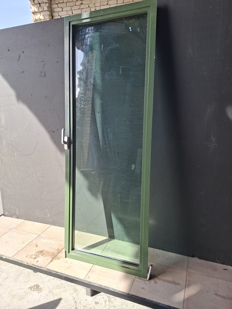 Langas 880 × 2180 mm, LZAV1
