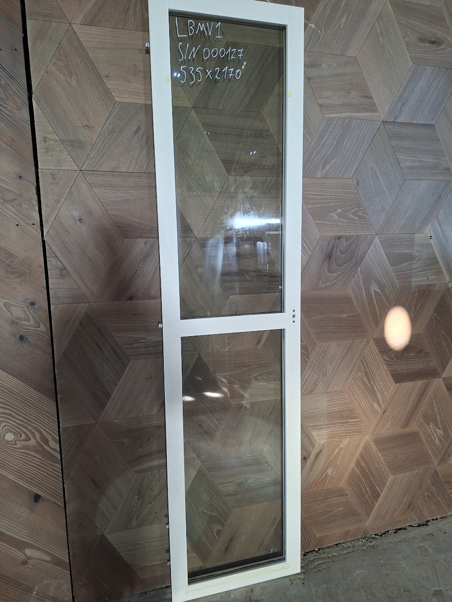 Langas 535 × 2170 mm, LBMV1