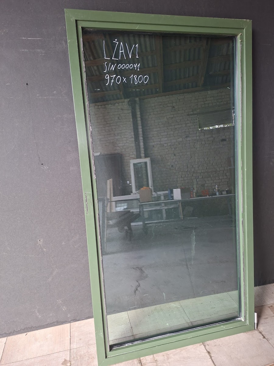 Langas 970 × 1800 mm, LZAV1
