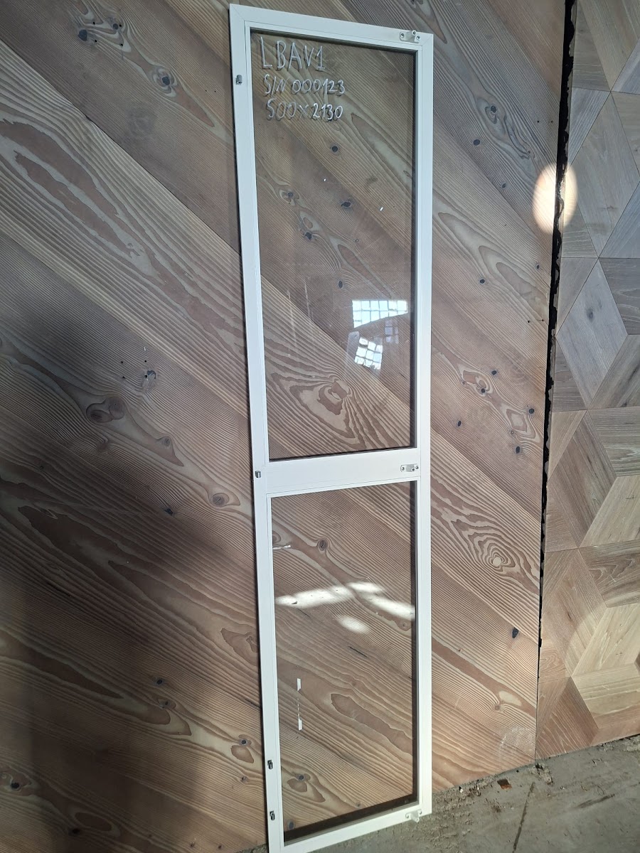 Langas 500 × 2130 mm, LBAV1